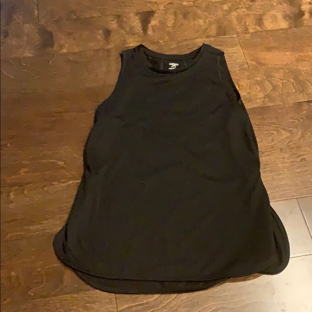 Black workout tank